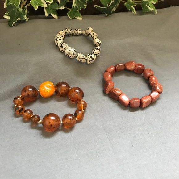 Jewelry - Set of 3 stretch bracelets.